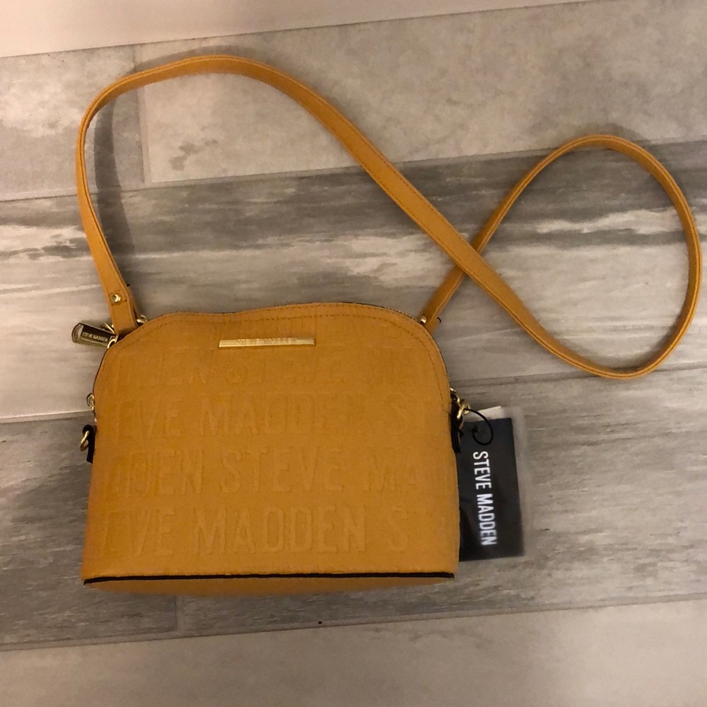 Steve Madden Bmarilyn Crossbody Bag In Mustard